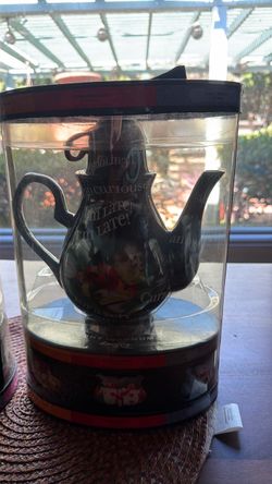 Disney Mad Hatter Tea set