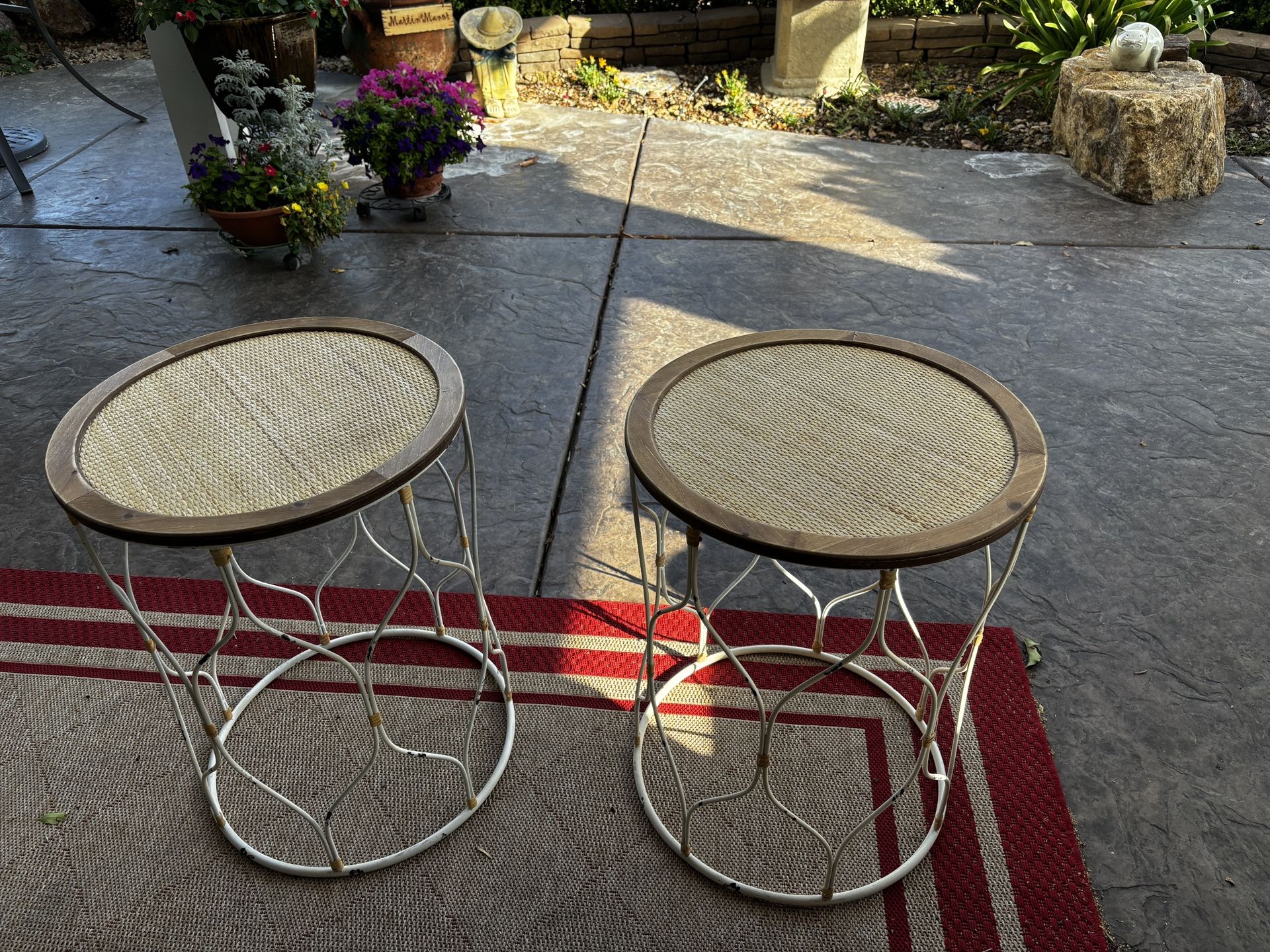 metal end tables like new