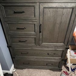 Havertys Grey Solid Wood Door chest 