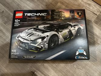 Lego Technic Lamborghini Revuelto 42214
