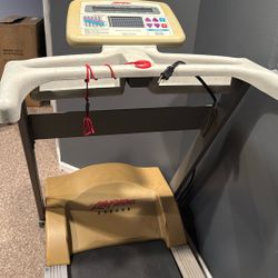 life Fitness Treadmill 
