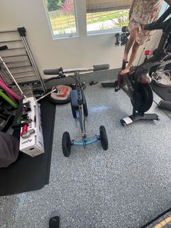 Knee Rover
