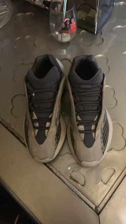 Yeezys Size 9.5