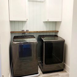 Samsung Steam Washer & Gas Dryer Like New 