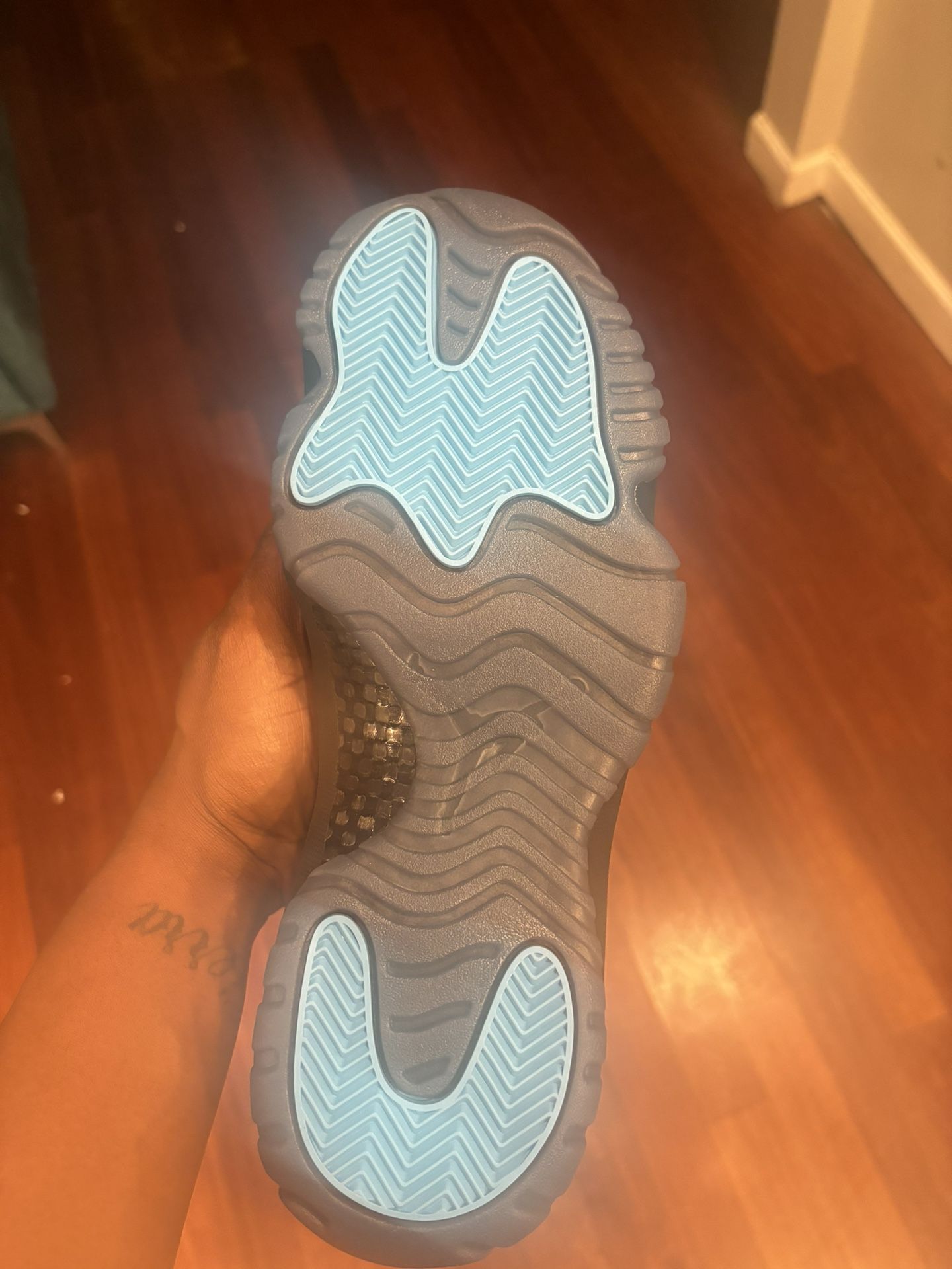 Jordan 11 Gamma Blues Size 8.5