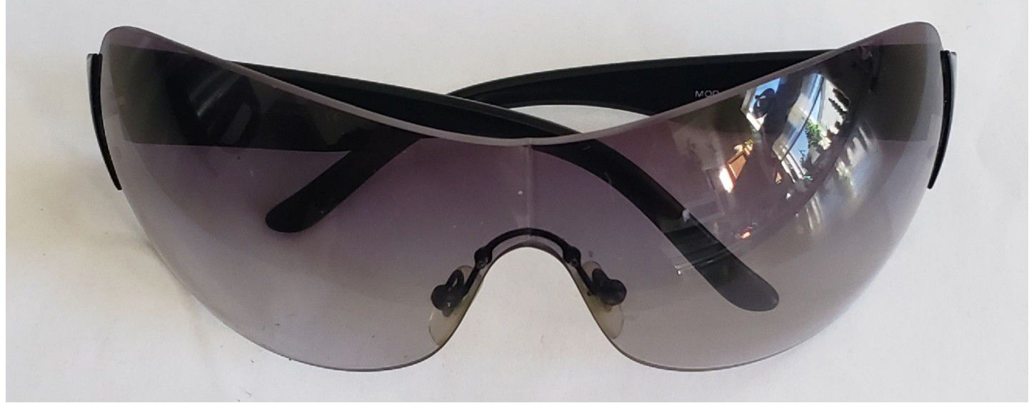 Versace (Unisex Sunglasses / Retail Price $350)