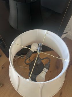Table lamp
