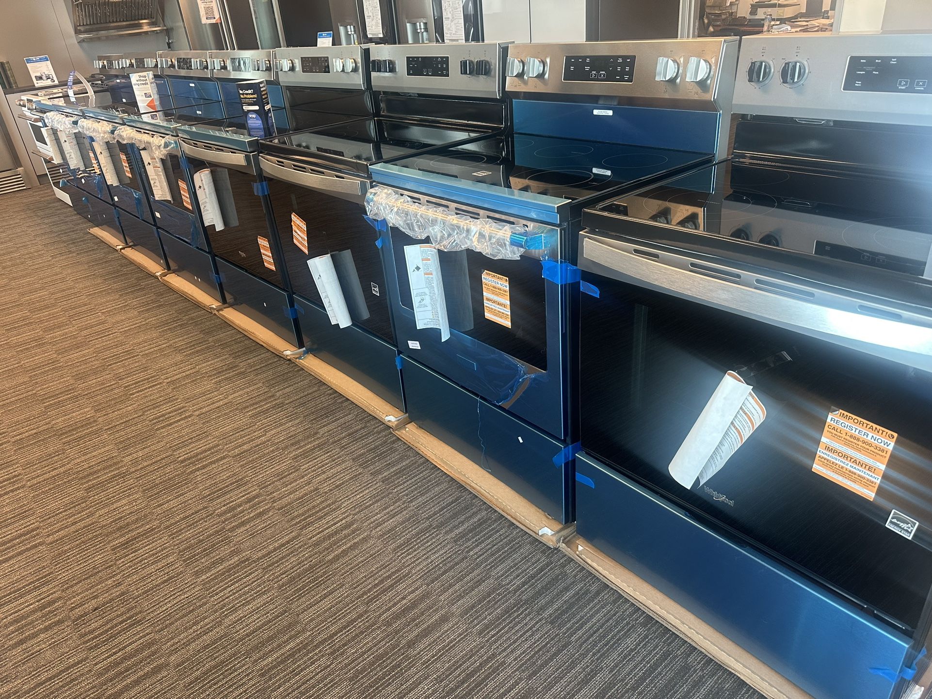 Electric Range On Sale New 1 Yr Warranty