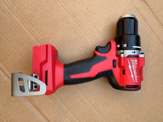 Milwaukee Hammer Drill M18
