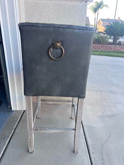 Kitchen Island High Chair (6)