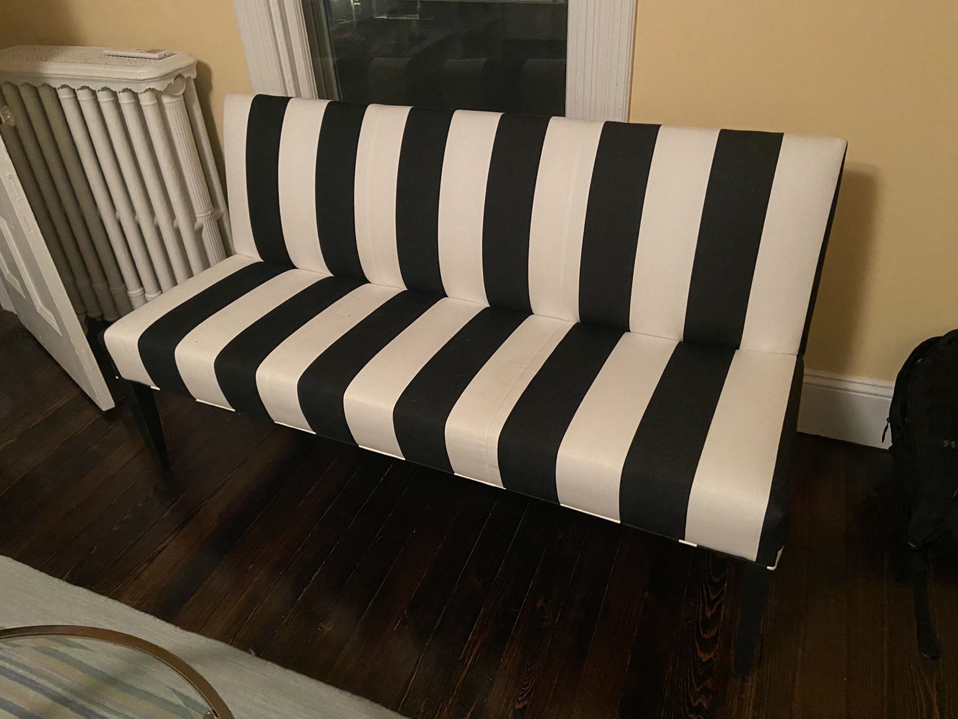 Black And White Ethan Allen Couch