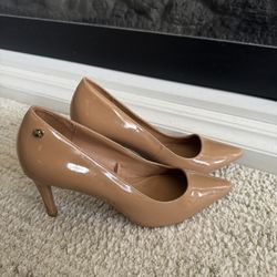 Calvin Klein tan pointy toe Heels size 7.5