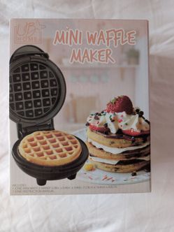 Mini Waffle Maker Non-Stick 5"