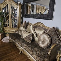 Iiving Room Set With Table Included