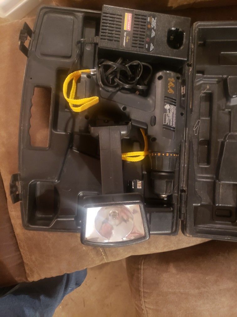 Power Drill W Case Craftsman