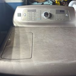 Kenmore Elite Clothes Dryer