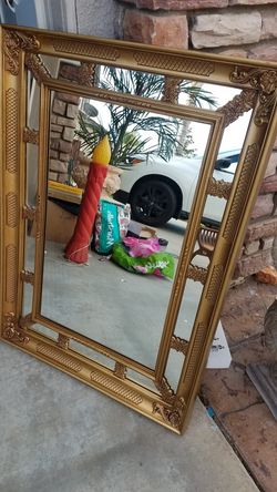 Decorative mirror