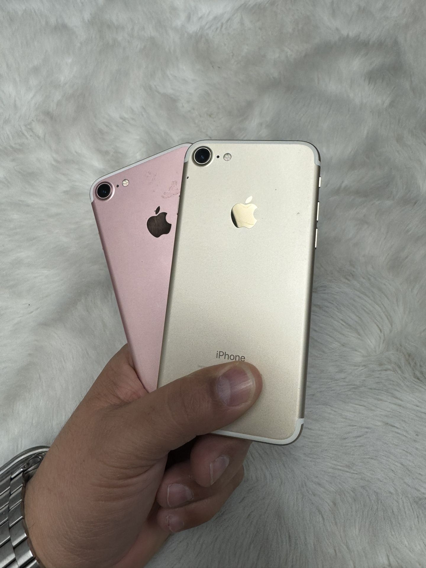 Apple iPhone 7 32GB Unlocked $100