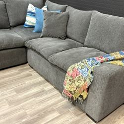Sectional Couch 