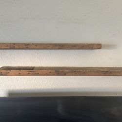 Solid Wood Floating Shelf – Reclaimed Wood