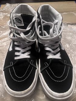 Woman’s Size 9 Vans 