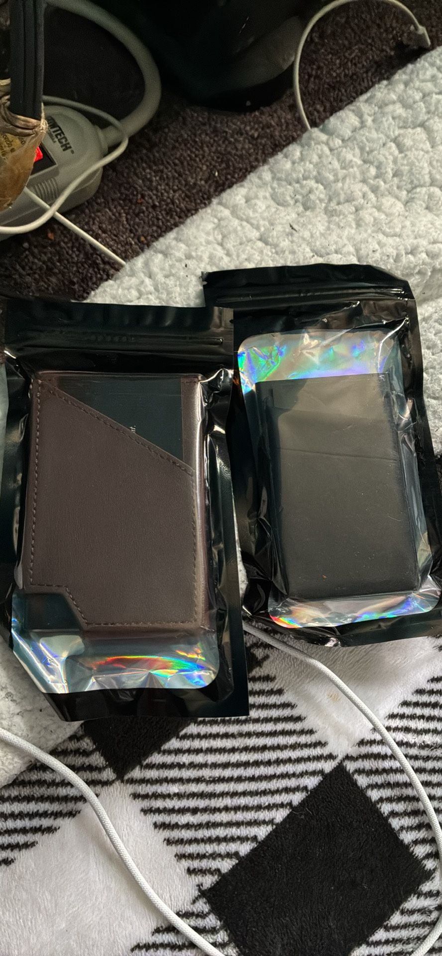 Men’s Pop Up Wallet $10 Each