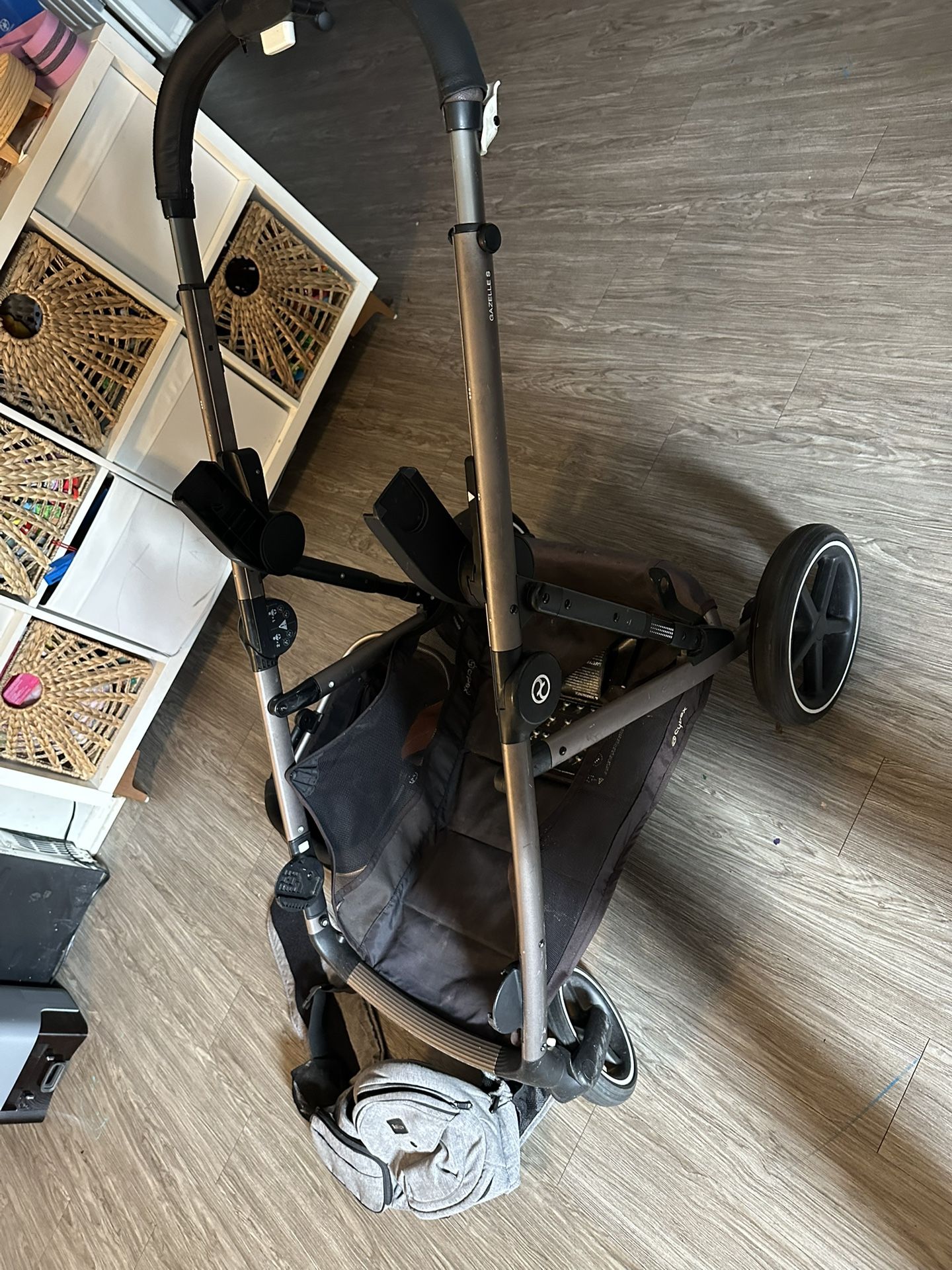 Cybex Gazelle S And Tush Baby