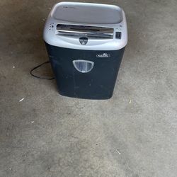 Paper Shredder 