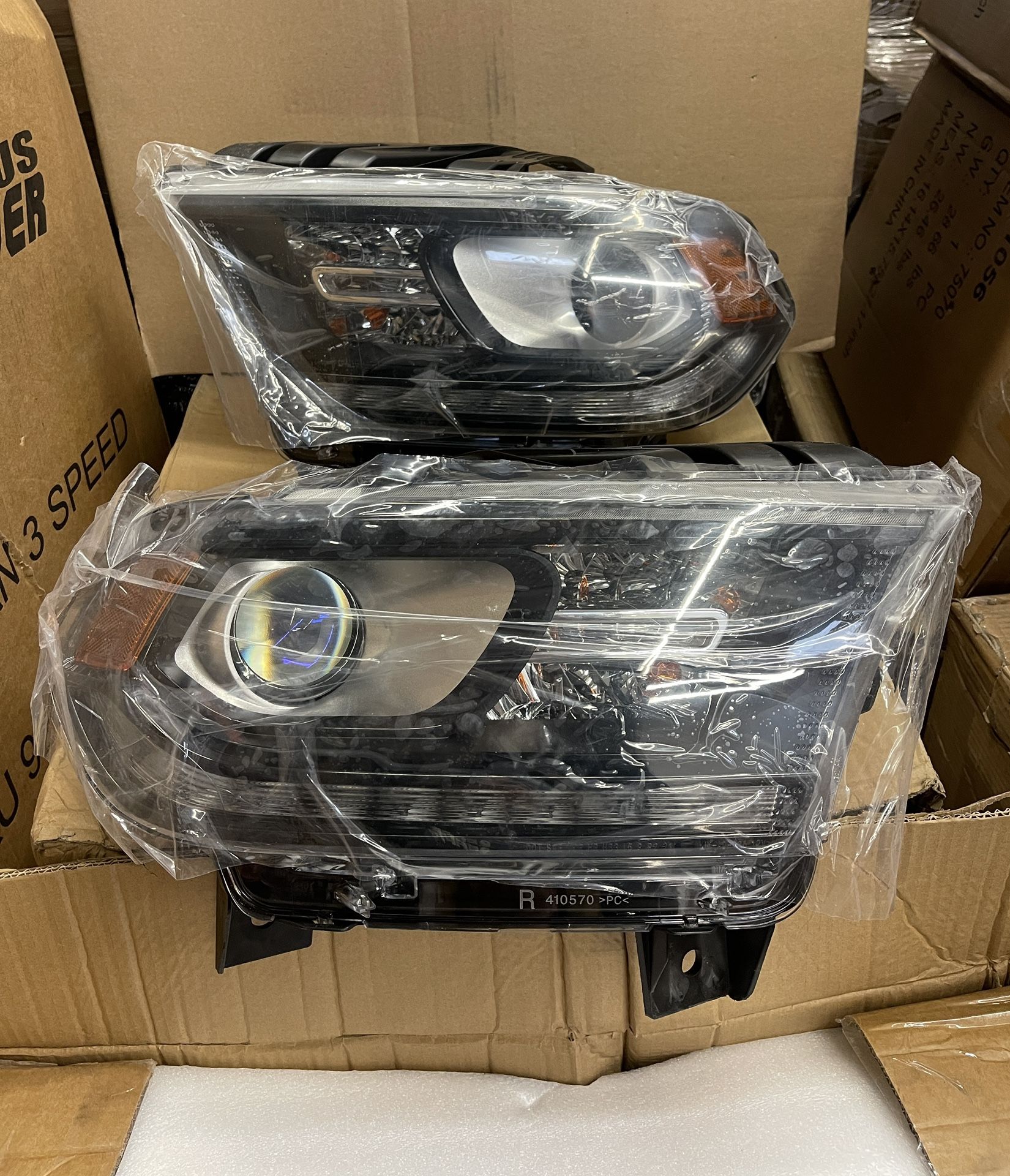 Pair Headlights Assembly 2014-2020 Dodge Durango LED DRL Black Halogen Projector Headlamps RH LH Side