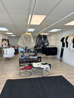 Dm for address to the shop