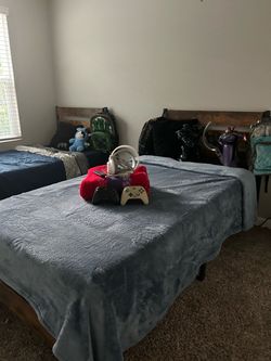 Twin bed