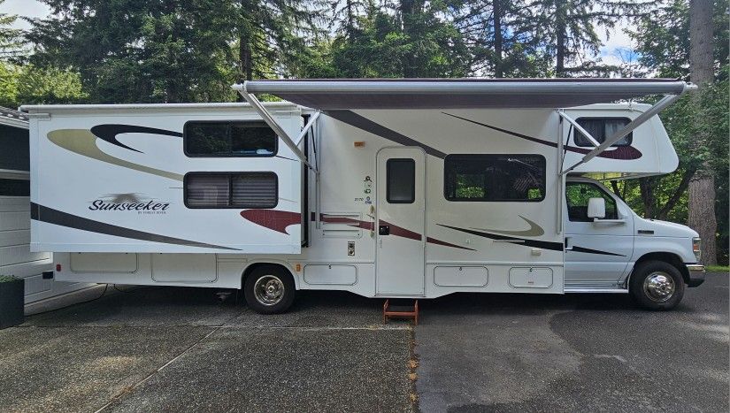 2010 Forest River Sunseaker 31'