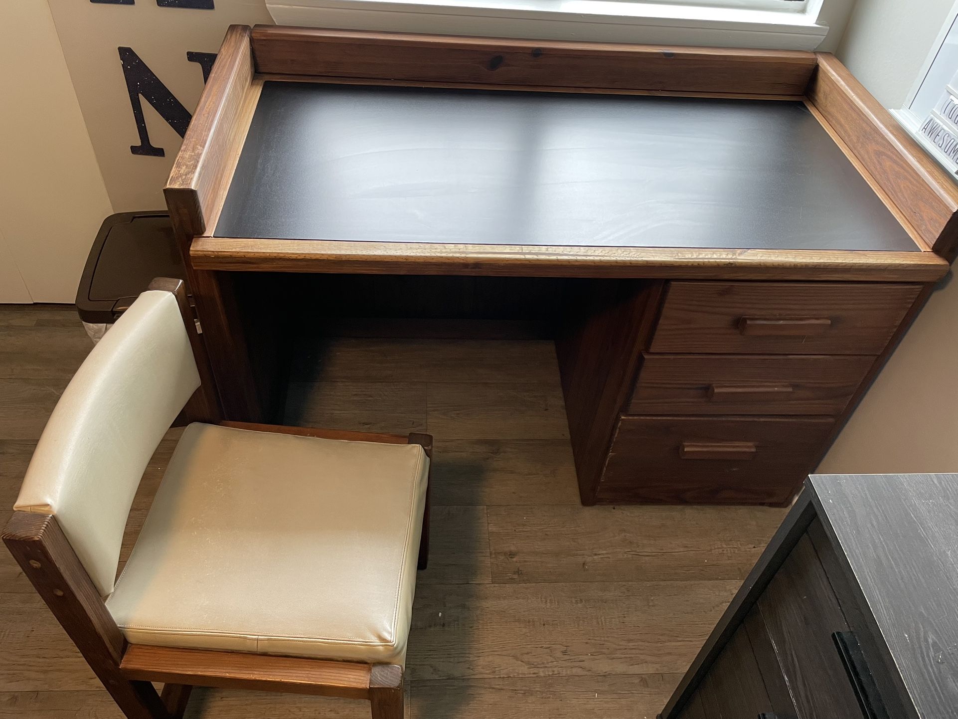 Children’s Desk Set & 6ft Bookshelf