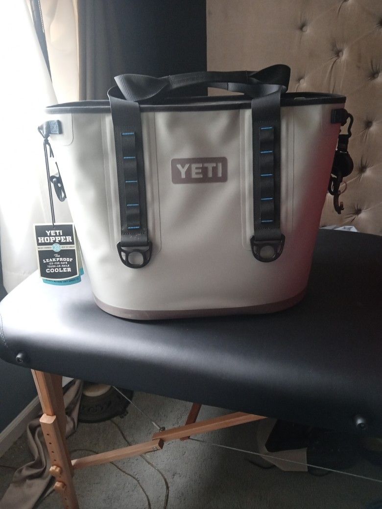Yeti Hopper 30 Leakproof Cooler