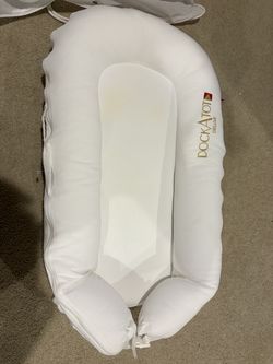 Dockatot bassinet