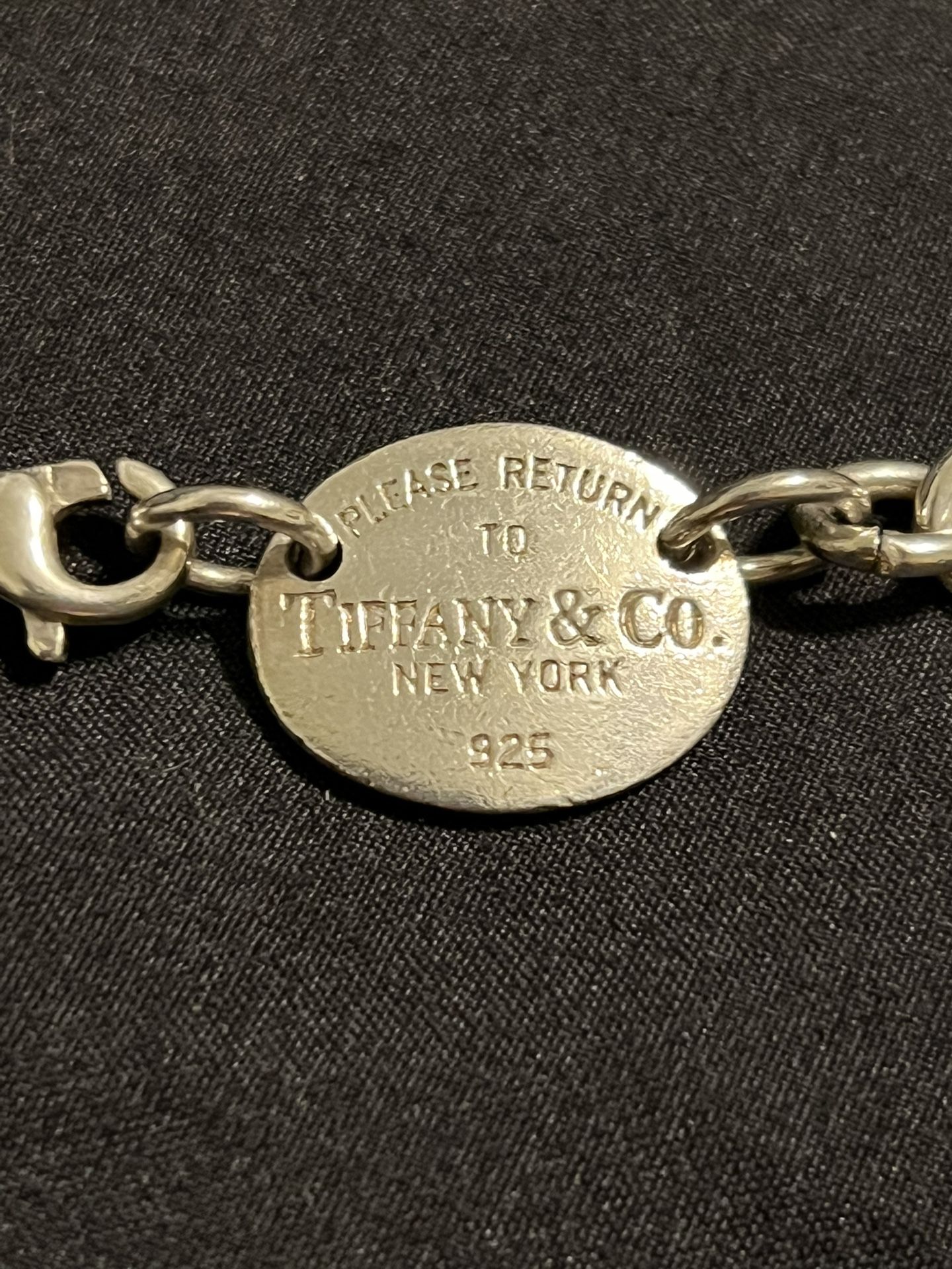 Tiffany & Co. Silver Oval Tag Necklace 15.5