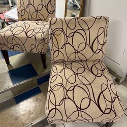 Living Room Decor chairs 