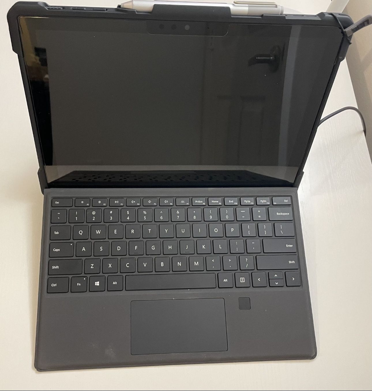 Surface Pro 6(Mint Condition)