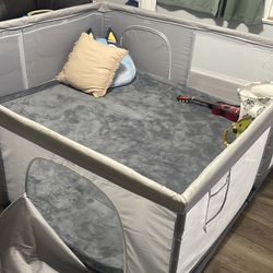 Playpen and mat