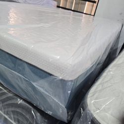 Queen Sizes Mattress And Box Spring Memory Foam 