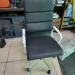 Black Leather Ergonomic Office Chair 