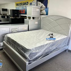 SOLO POR HOY QUEEN BEDROOM SET $790