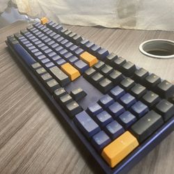 Ducky One 2 Full Size Keyboard 