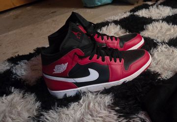 Jordan Retro 1 Mid 'Gym Red Black White' size 12