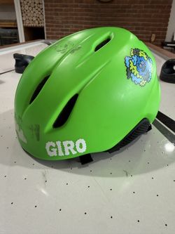 Youth Giro Snow Helmet Size 52 - 55.5