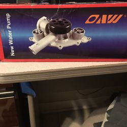 12 chrysler 300s water pump new