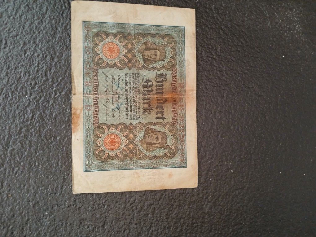 One 1920 German 100 Mark Banknote
