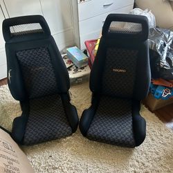 Recaro Seats 