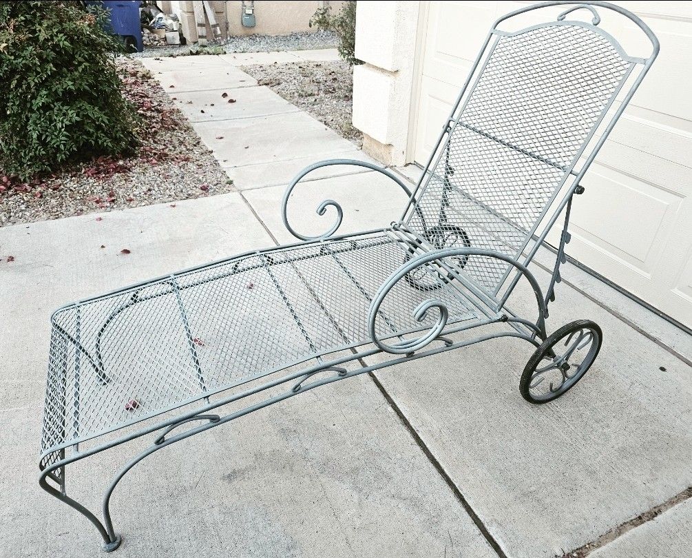 Vintage Wrought Iron Adjustable Chaise
Lounge Chair