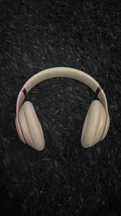 Beats Studio Pro
